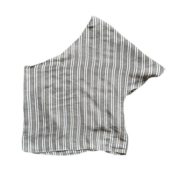 Vici One Shoulder One Shoulder Flutter Sleeve Blouse Size L - Picture 4 of 7